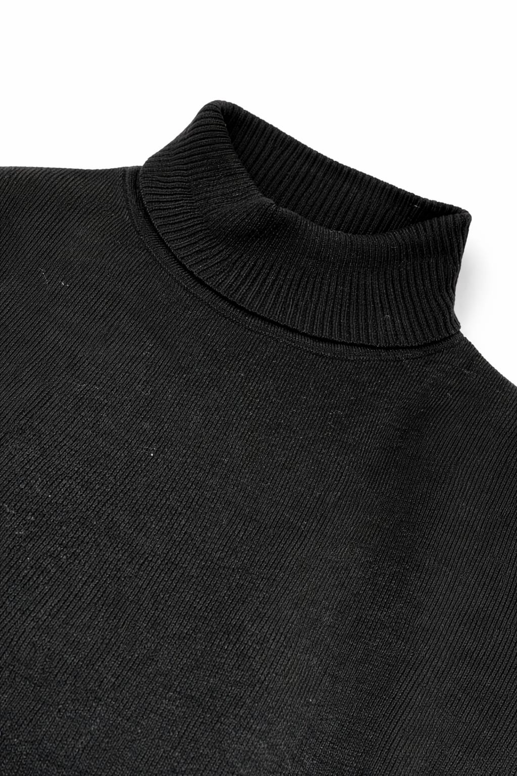 Monarch Cashmere Turtleneck
